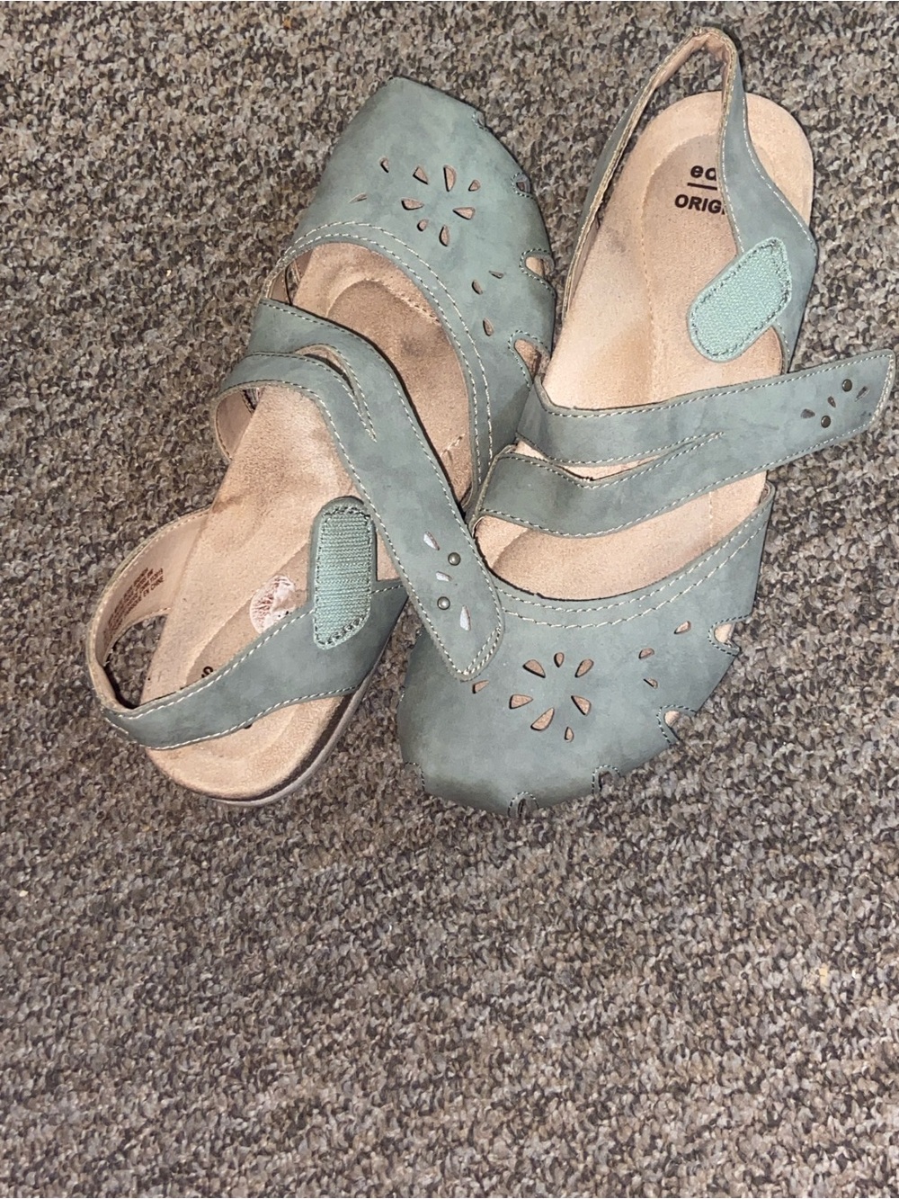 Earth Origins Sage Green Bosk Brenda Flats with Perforated Design Size 8W - Picture 15 of 16